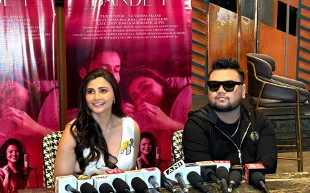 अनुराग हलदर का 'खुदा के बंदे' गाना हुआ रिलीज़! एक रोमांटिक एंथम जिसमें डेज़ी शाह और सिद्धार्थ गुप्ता आए नज़र